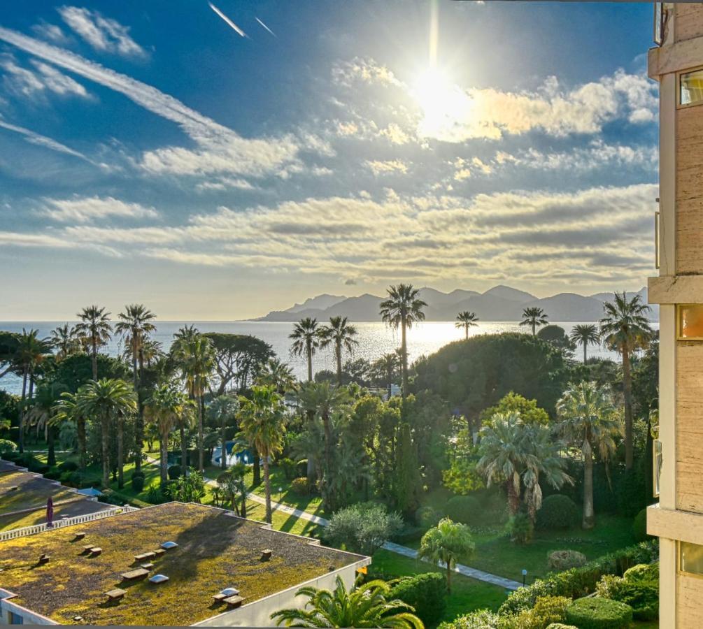 Guestready - Sunny Apartment With Magnificent View Of Plage Du Midi Beach Канни Екстер'єр фото